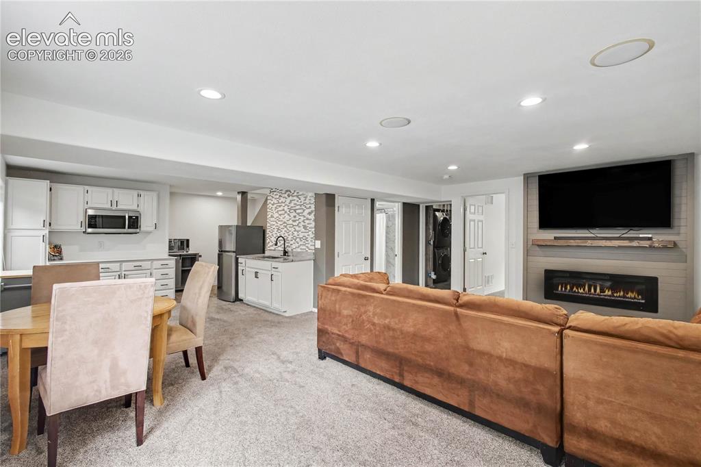 Image 16 of 26: Living Room