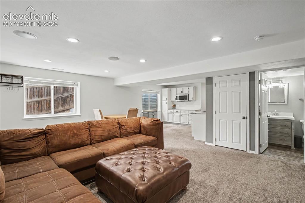 Image 17 of 26: Living Room