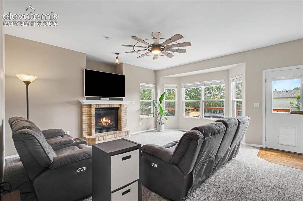 Image 7 of 26: Living Room
