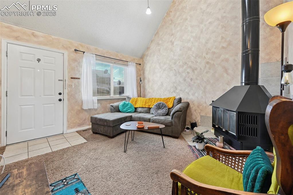 Image 7 of 31: Living Room