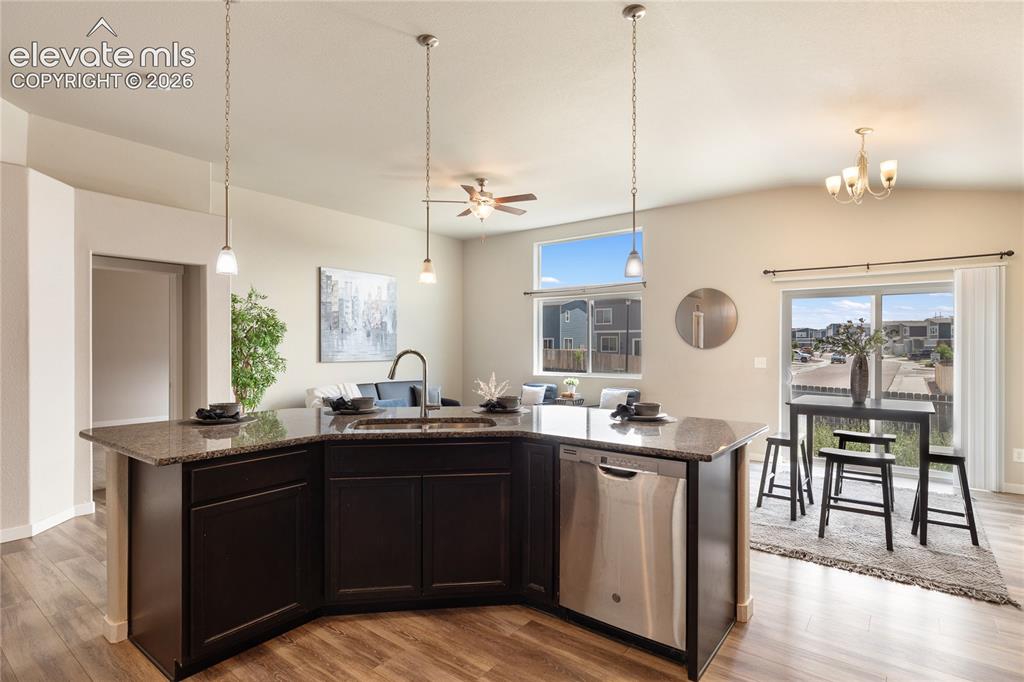 Image 12 of 29: Kitchen