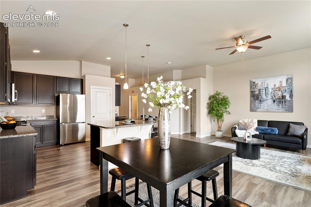 Image 8 of 29: Dining Area