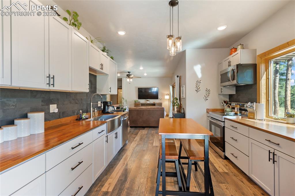 Image 21 of 31: How cute is this????