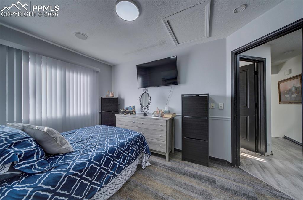 Image 27 of 48: Bedroom