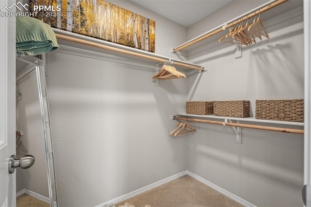 Image 14 of 24: Closet