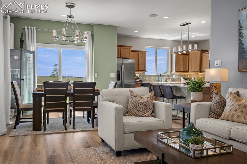 Image 6 of 24: Living Room