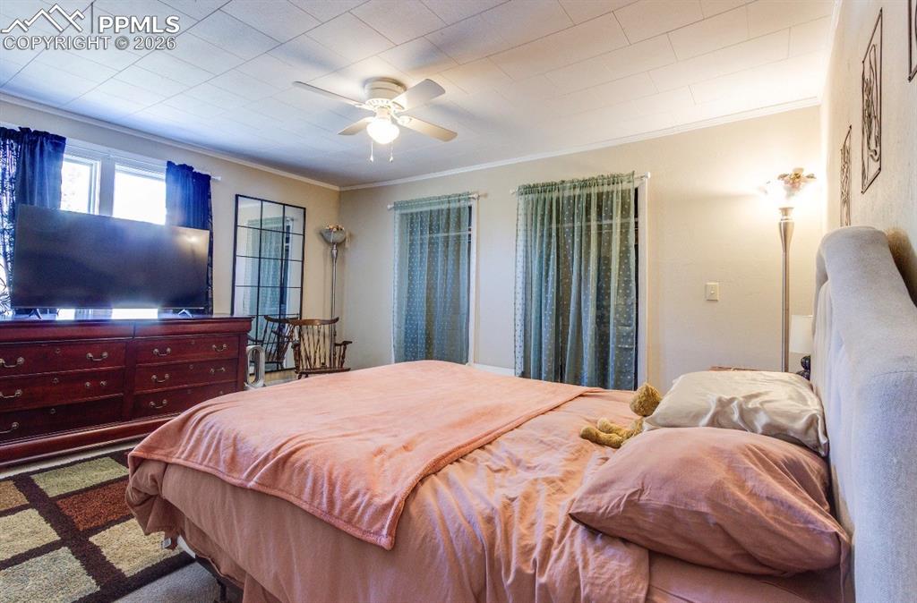 Image 10 of 23: Bedroom