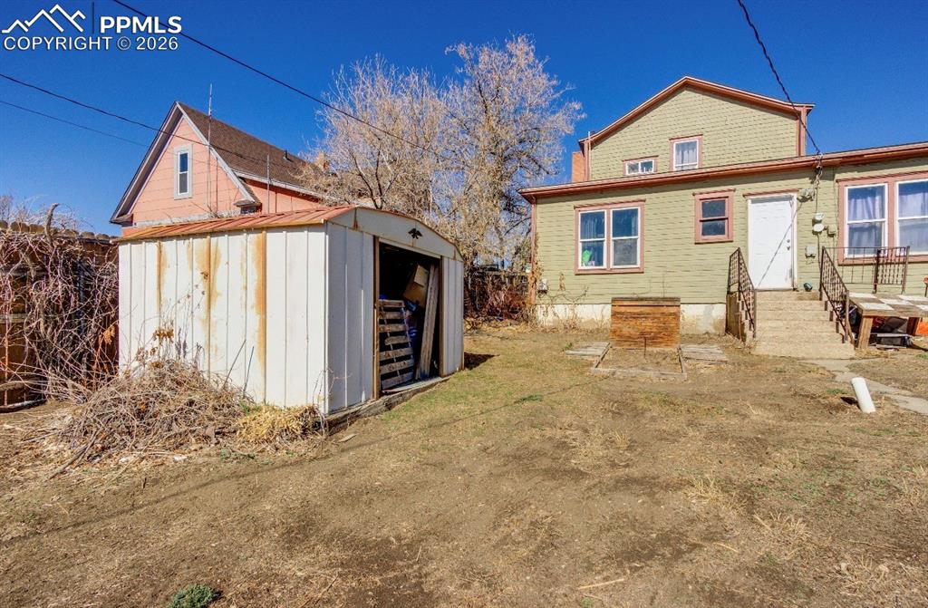 Image 21 of 23: Back of Structure