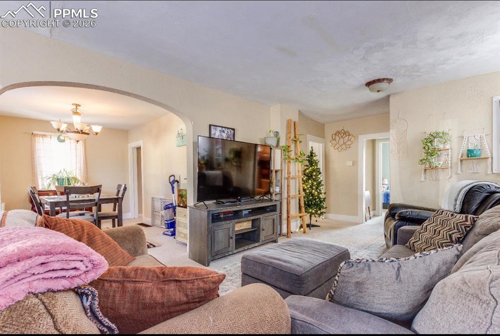 Image 4 of 23: Living Room