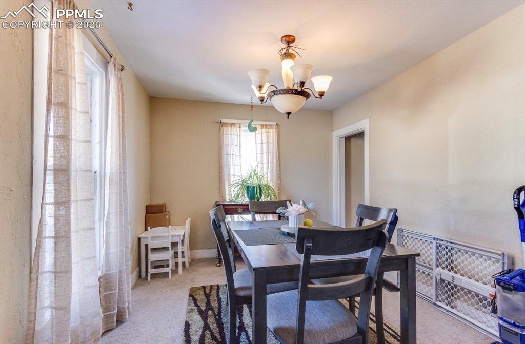 Image 6 of 23: Dining Area