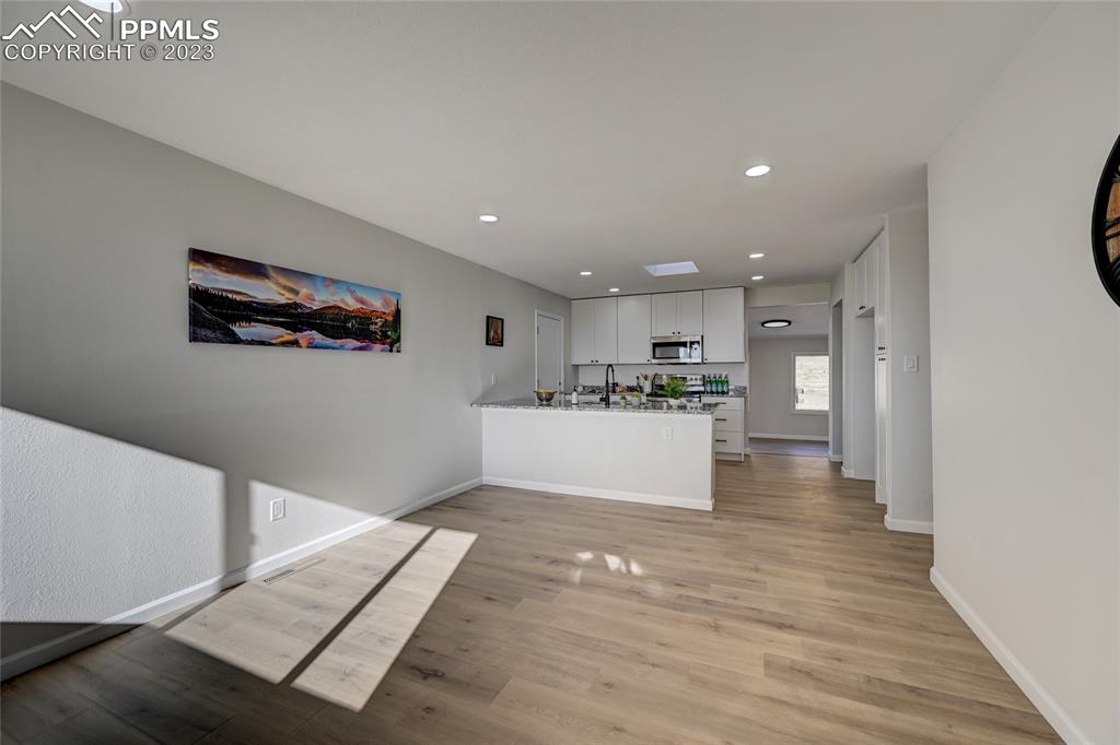 Listing 8898907, Image 5 of 38