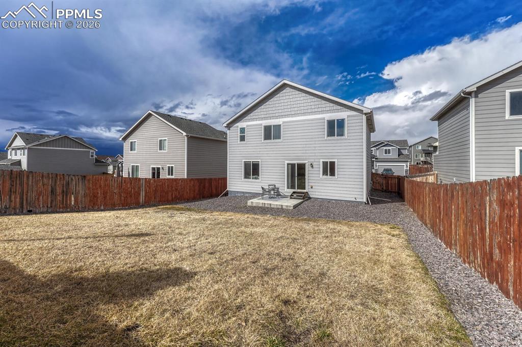 Image 28 of 31: Back of Structure