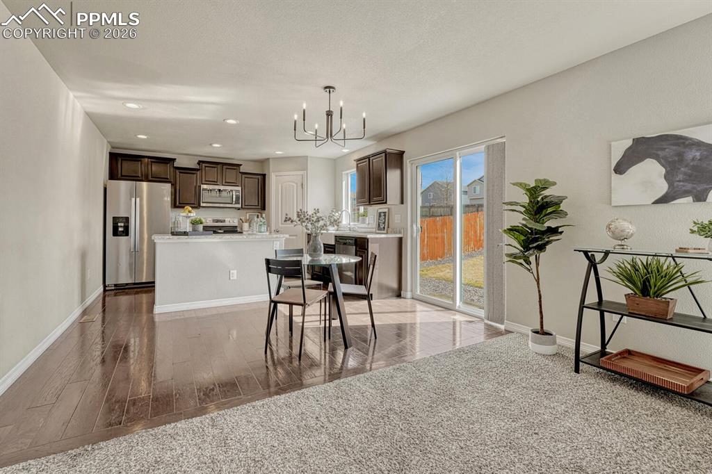 Image 4 of 31: Dining Area