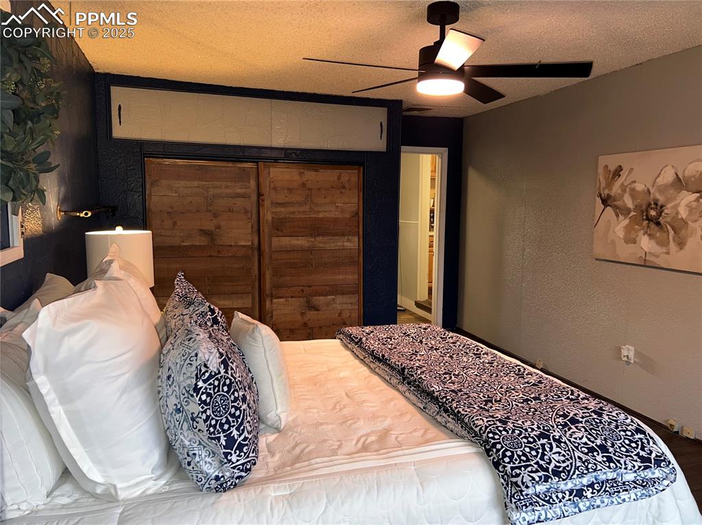 Image 20 of 43: Bedroom