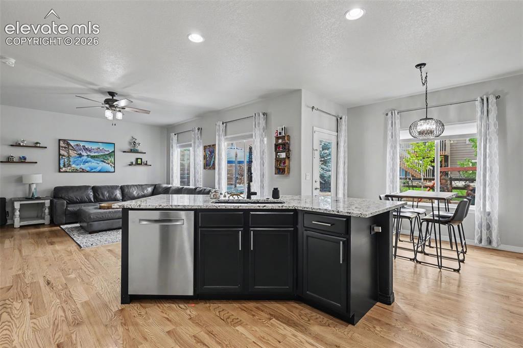 Image 11 of 42: Kitchen