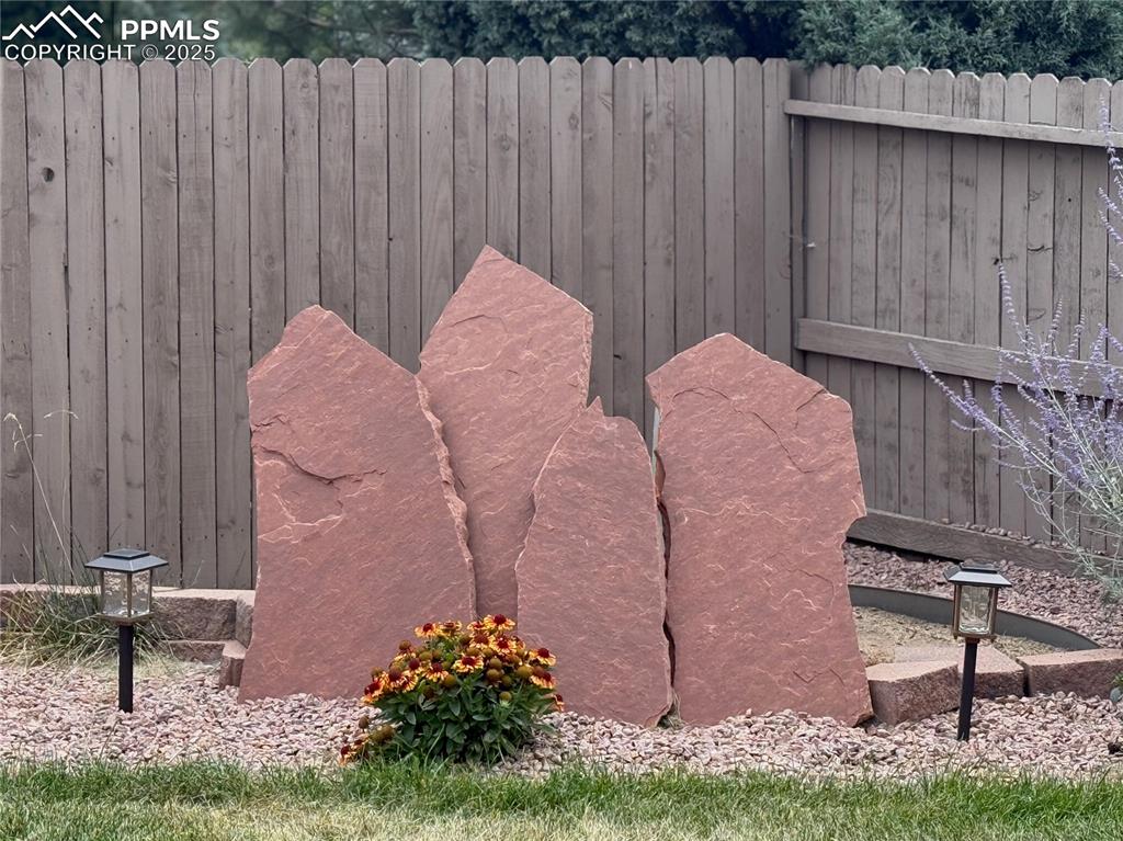 Image 36 of 37: Exterior view