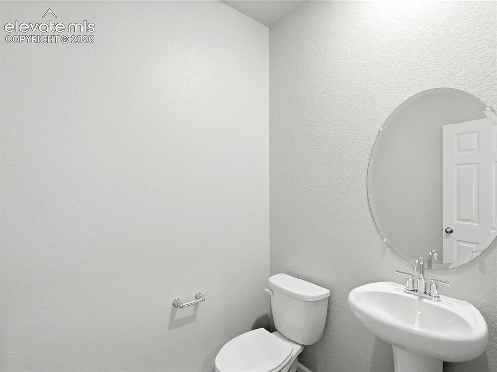 Image 4 of 29: Bathroom