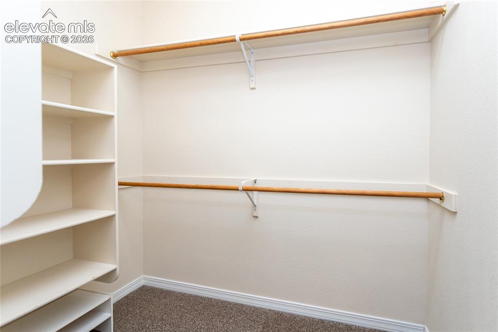 Image 28 of 50: Walk-In Closets