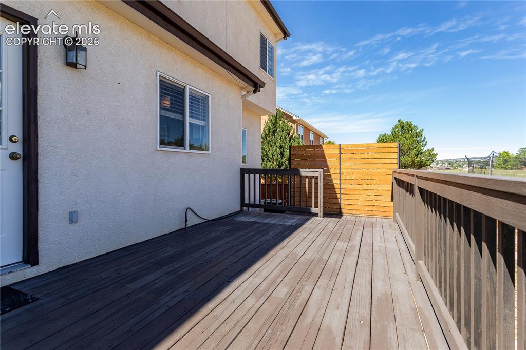 Image 46 of 50: Deck