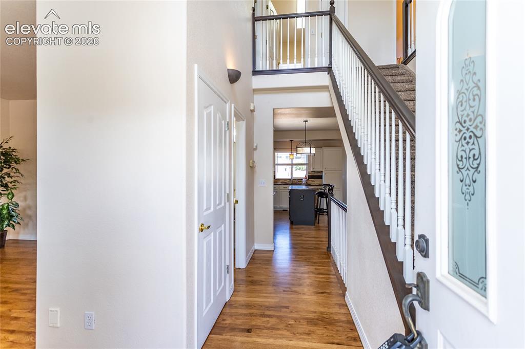 Image 8 of 50: Entrance Foyer