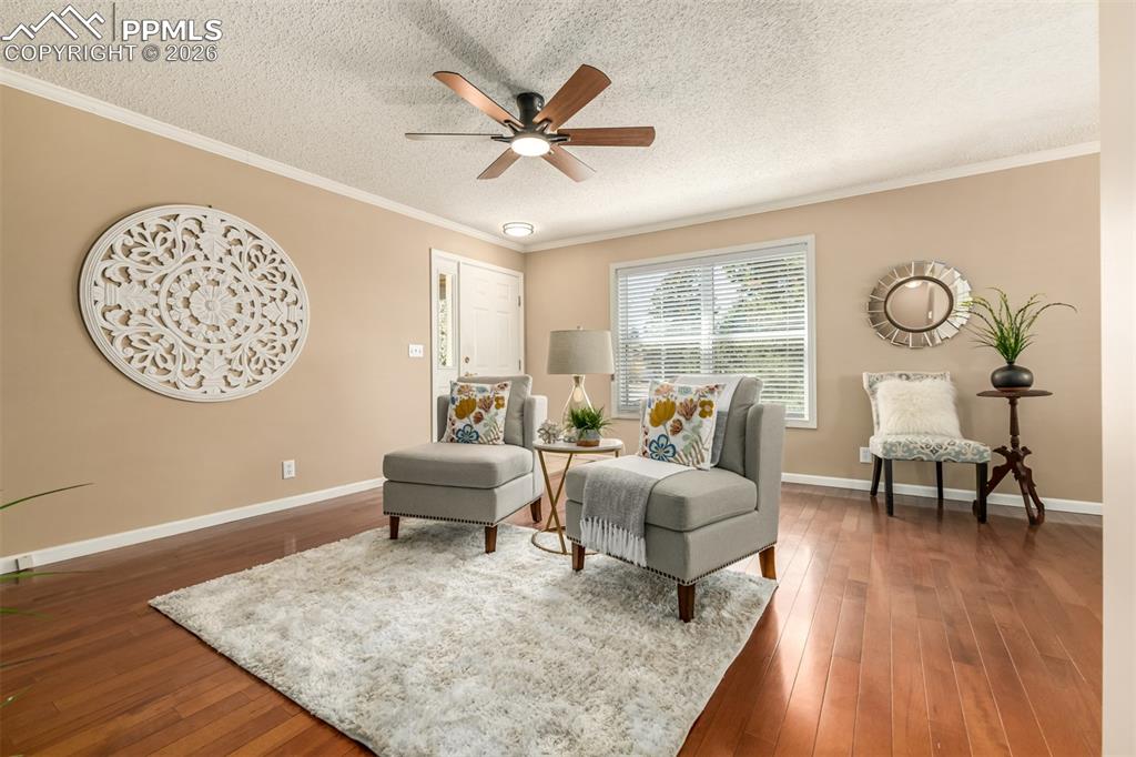 Image 3 of 30: Living room with perfect condition hardwood floors