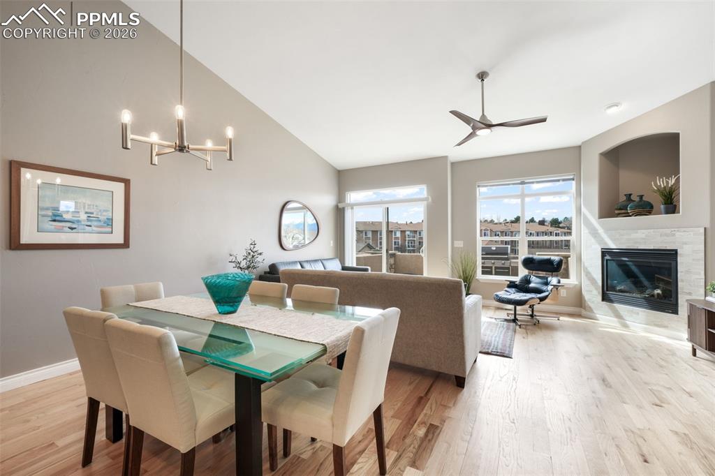 Image 23 of 50: Dining Area