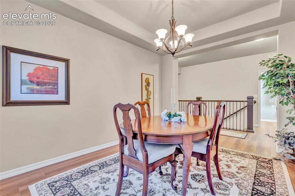Image 10 of 49: Dining Area