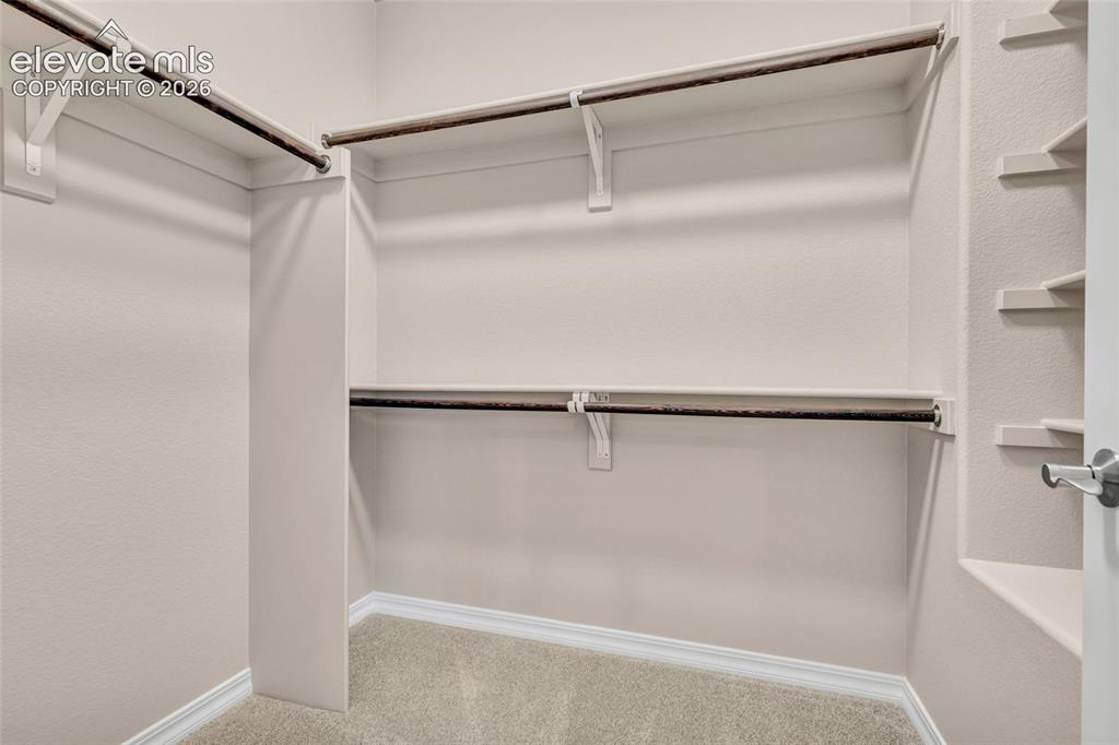 Image 27 of 49: Closet