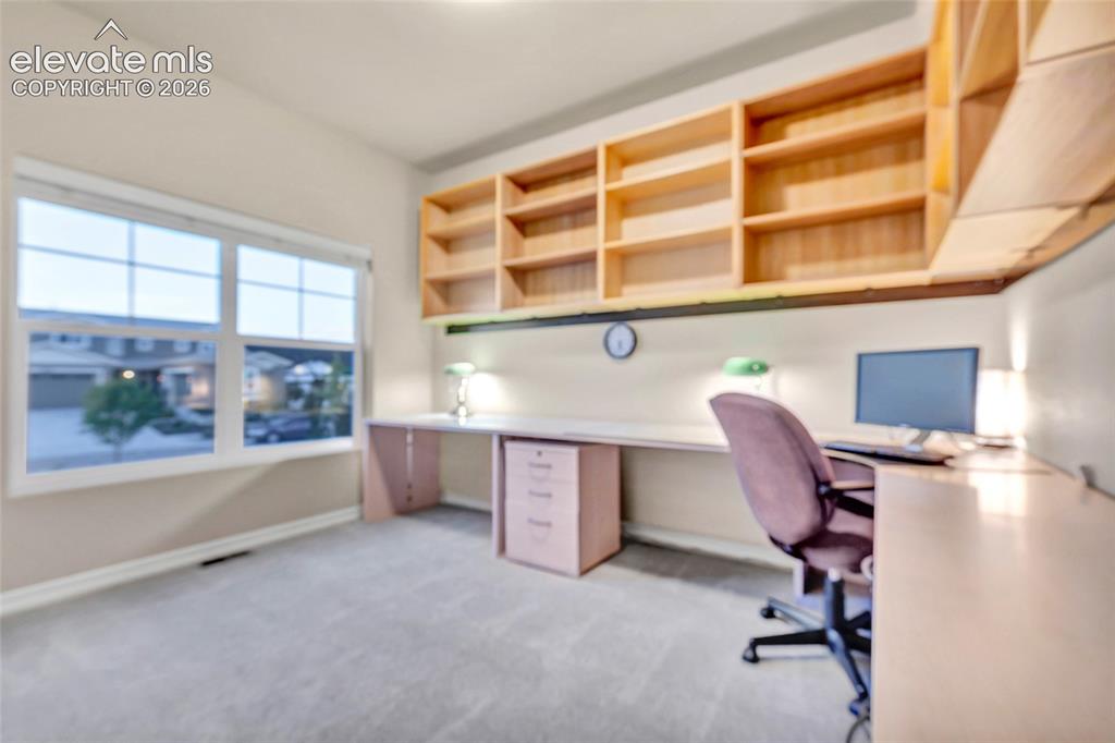 Image 28 of 49: Bedroom - Office furniture removed