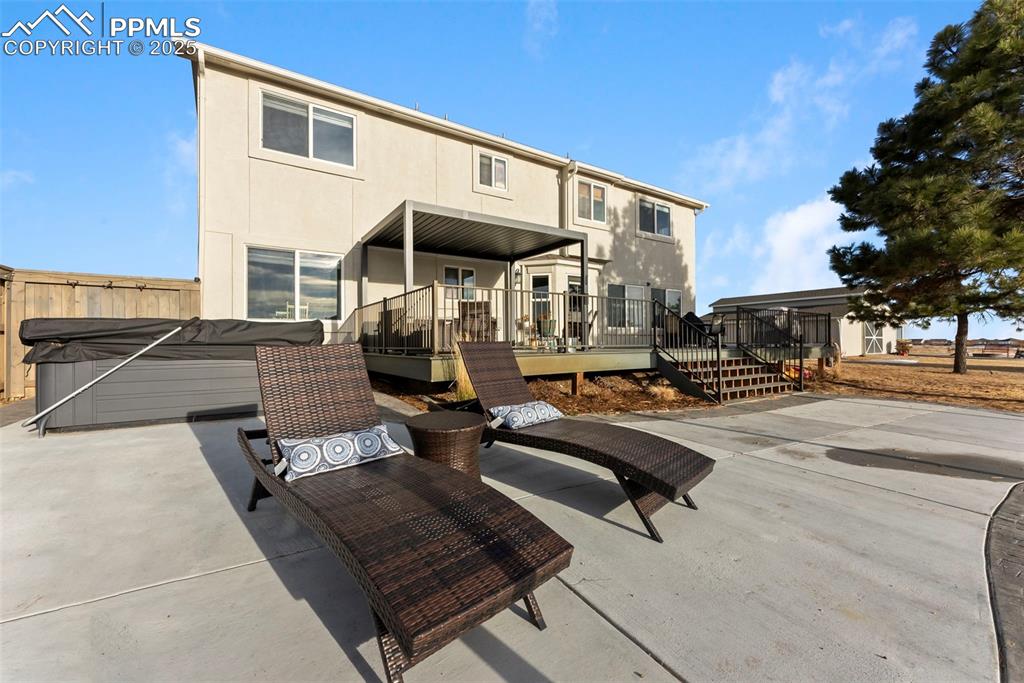 Image 30 of 50: Back of Structure