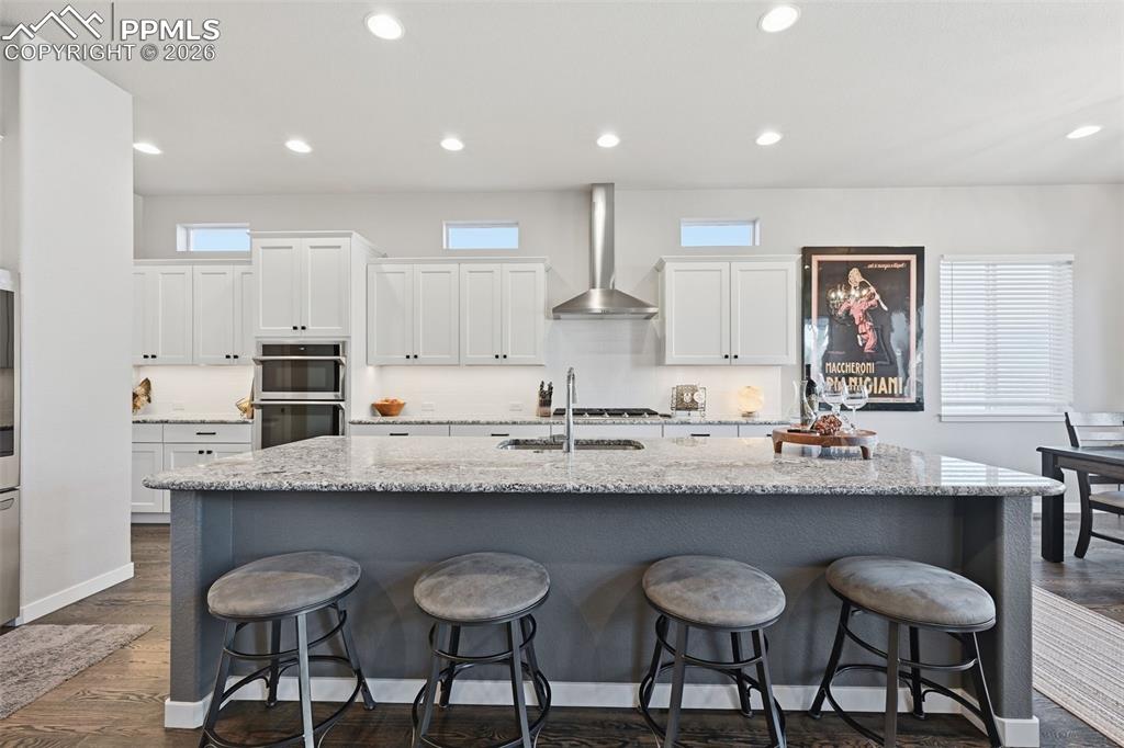 Image 13 of 48: Kitchen