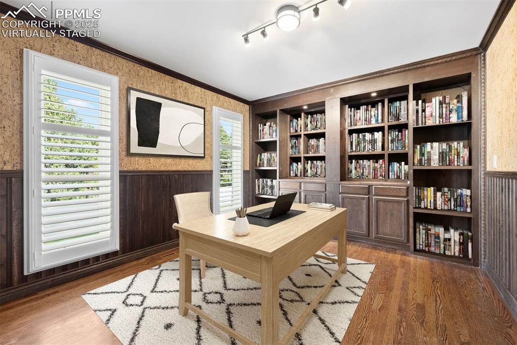 Image 15 of 49: Virtually Staged