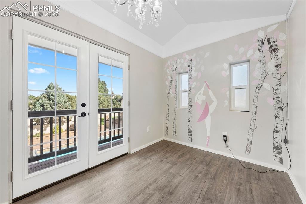 Image 46 of 49: Entry