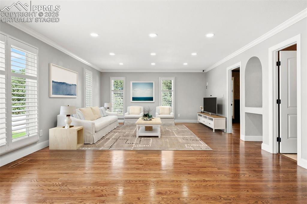 Image 8 of 49: Virtually Staged