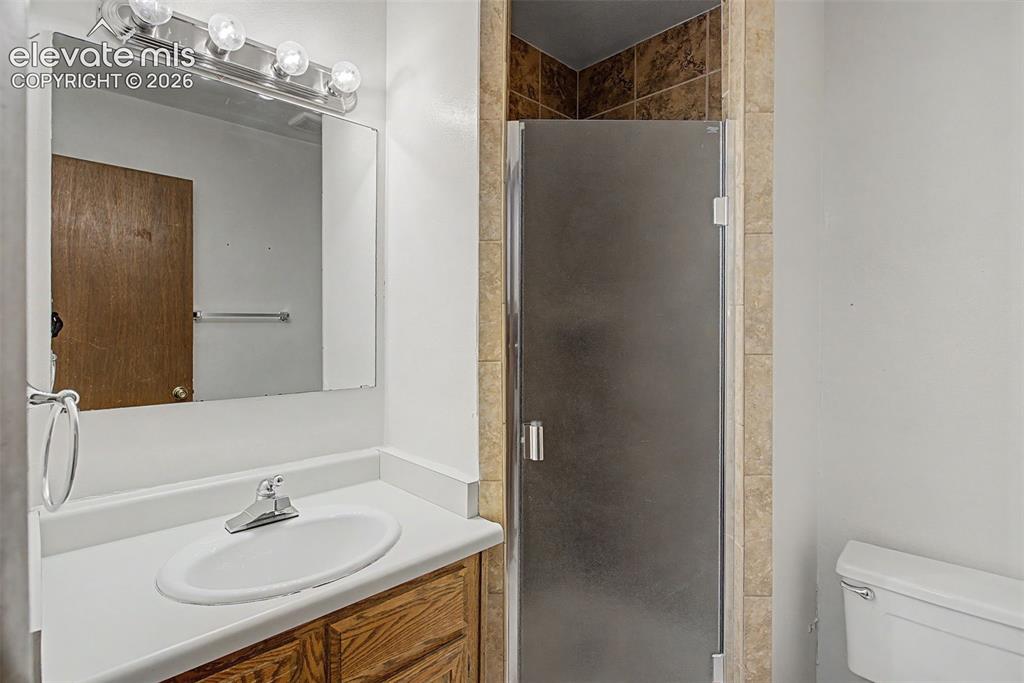 Image 12 of 29: Bathroom