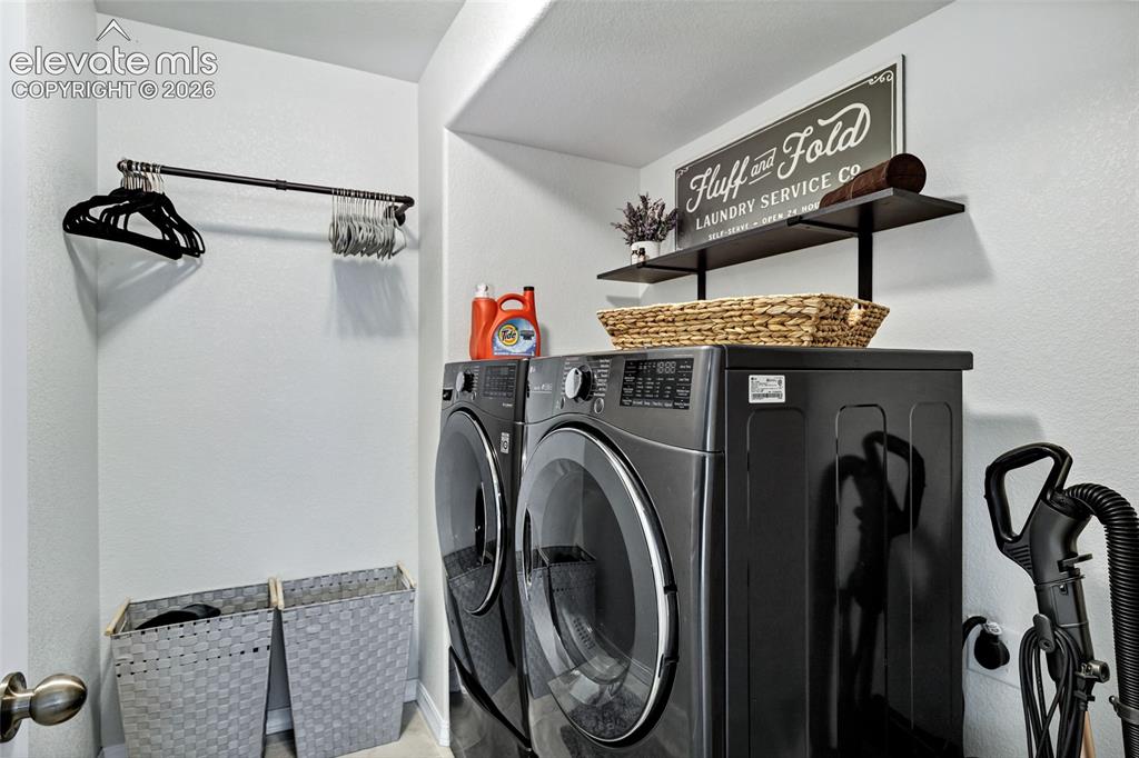 Image 20 of 38: Laundry