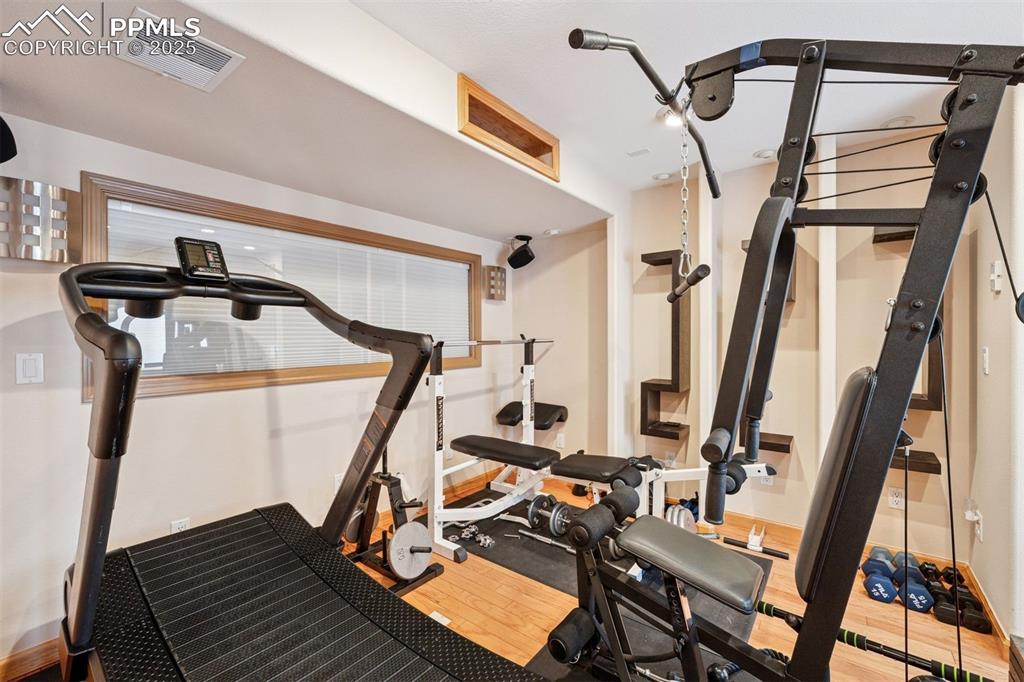 Image 33 of 45: Exercise Room