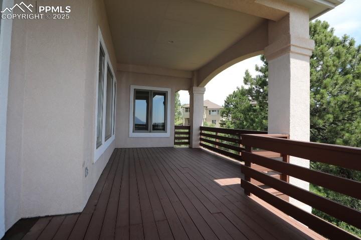 Image 11 of 44: Deck