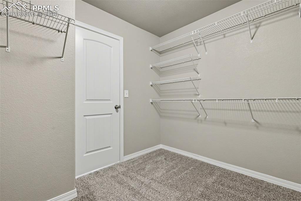 Image 20 of 43: Closet