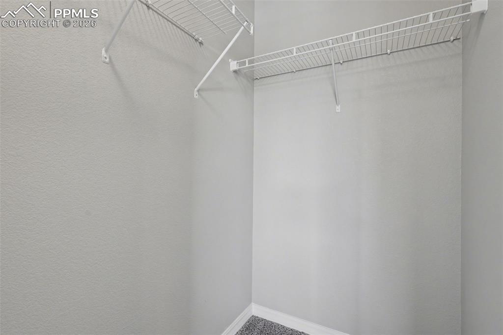 Image 22 of 43: Closet