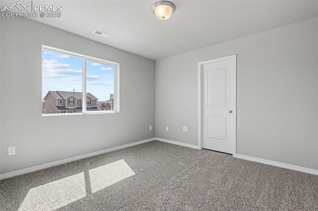 Image 23 of 43: Bedroom