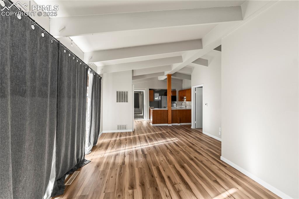 Image 3 of 23: Living Room