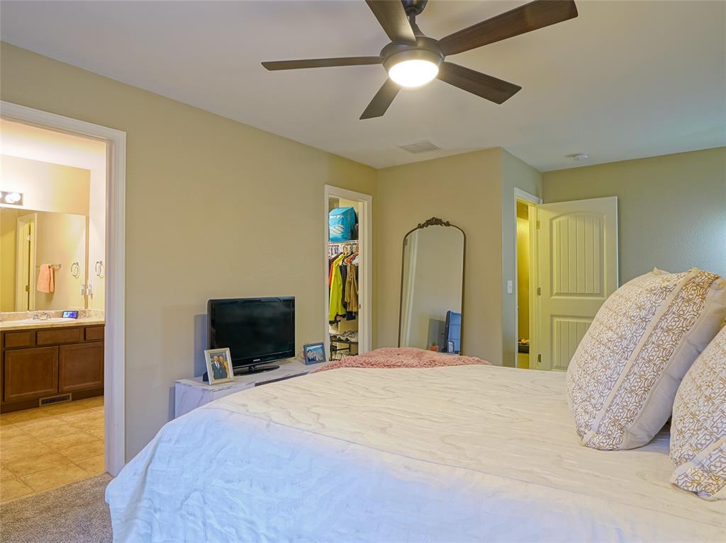 Image 18 of 31: Primary Bedroom View 4