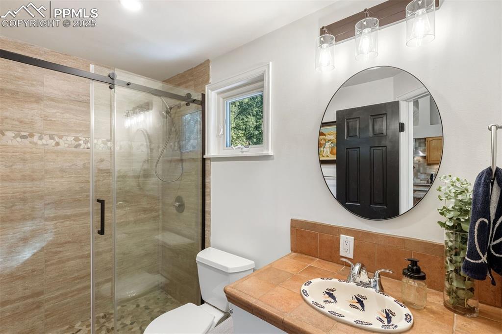 Image 40 of 50: Back of Structure