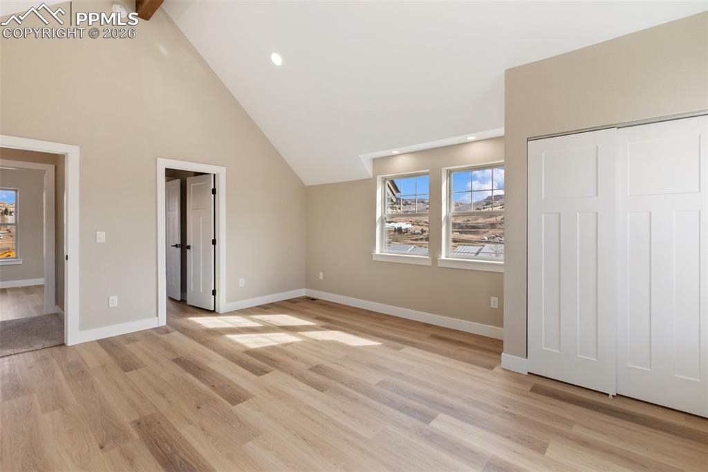 Image 13 of 22: Bedroom