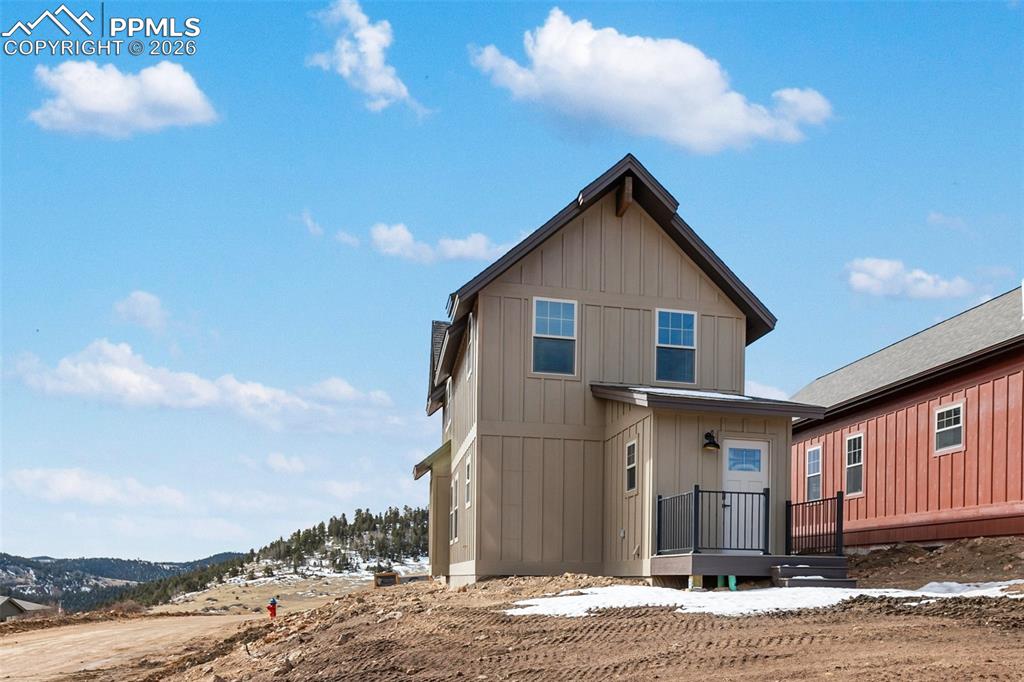 Image 22 of 22: Back of Structure