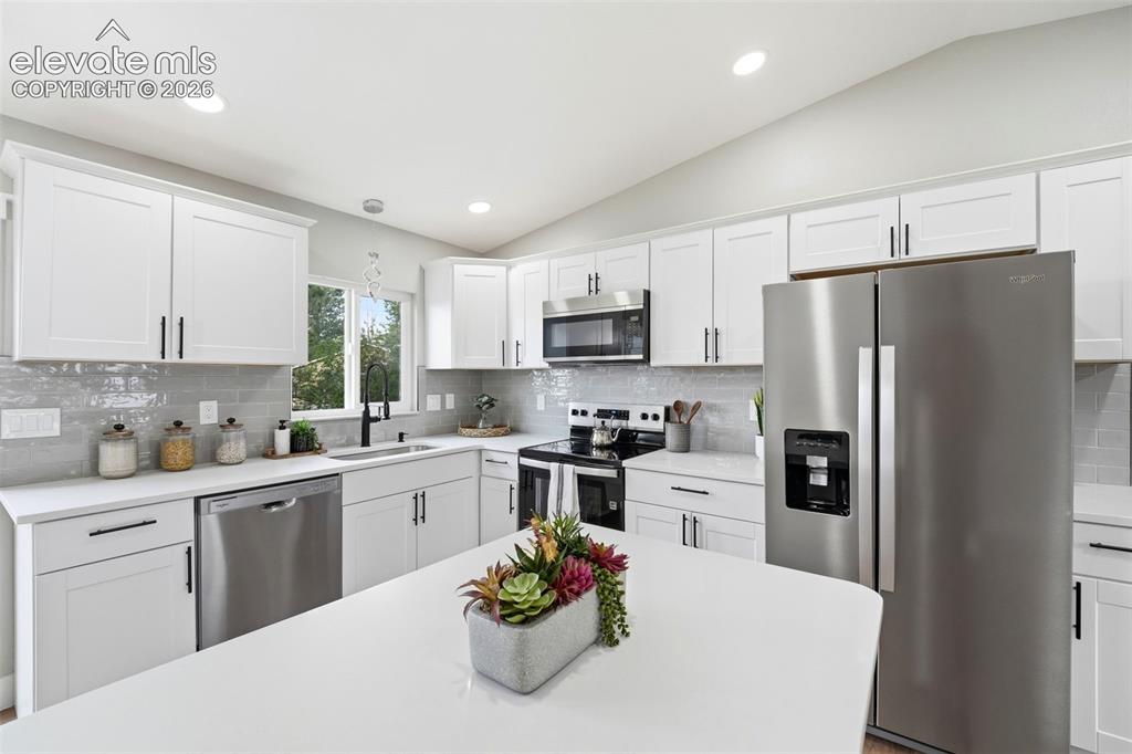 Image 11 of 35: Kitchen
