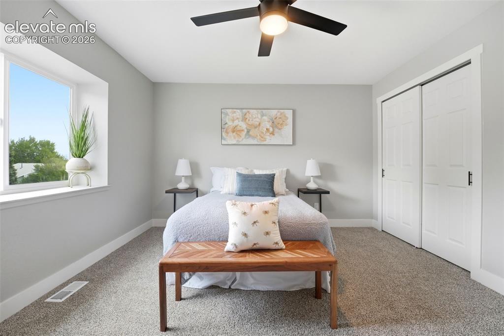 Image 24 of 35: Bedroom