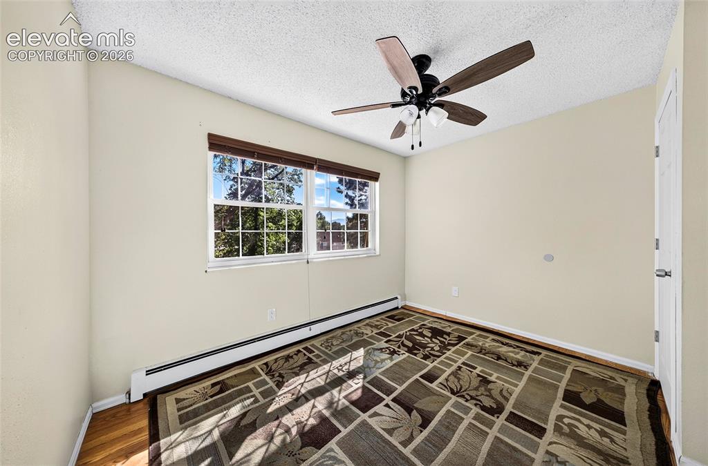 Image 20 of 27: bedroom 2