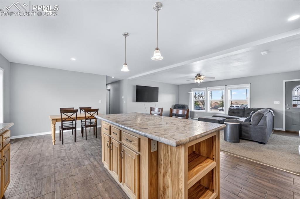 Image 14 of 38: Kitchen